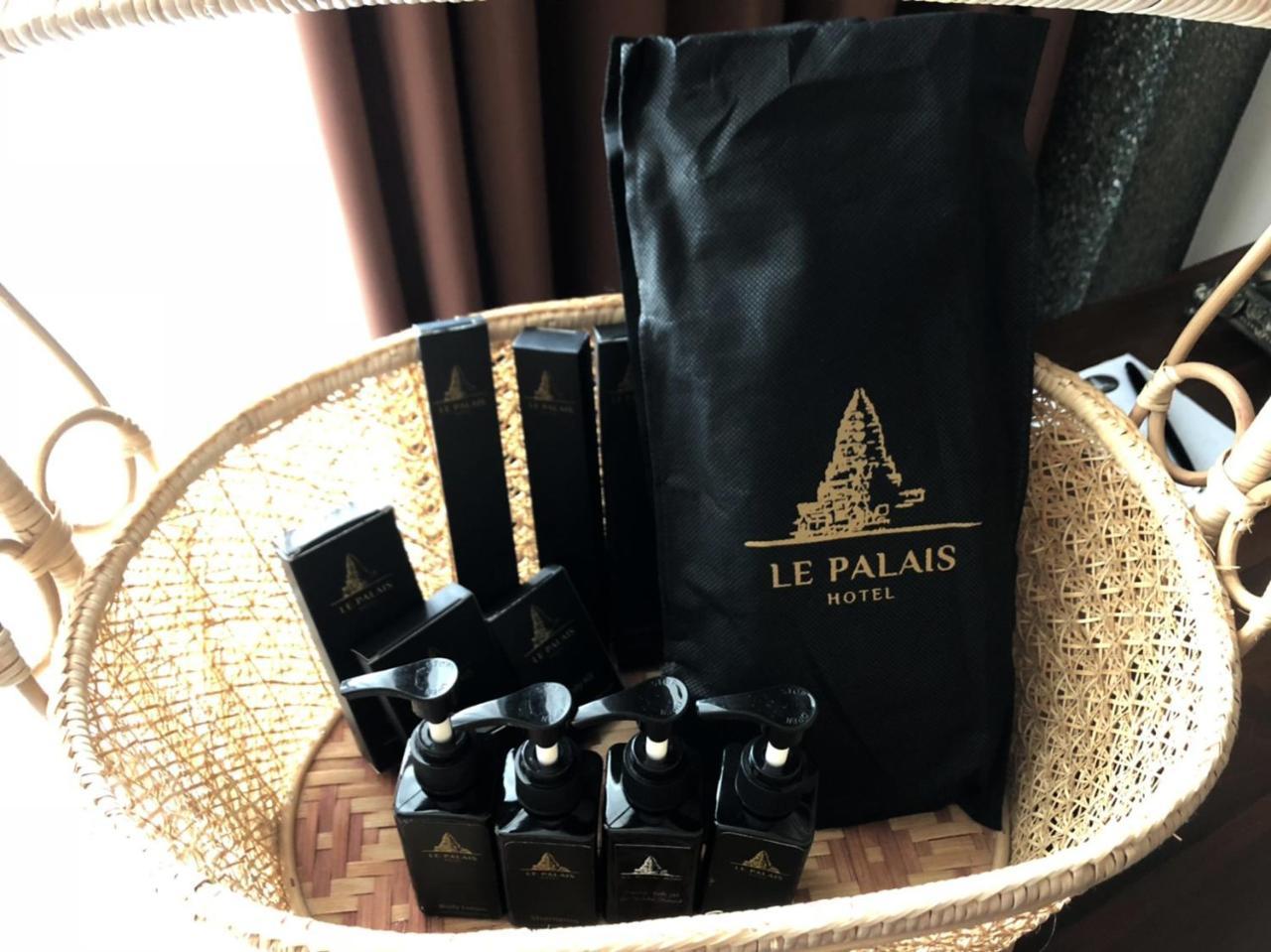 Le Palais Hotel Hat Rin Buitenkant foto