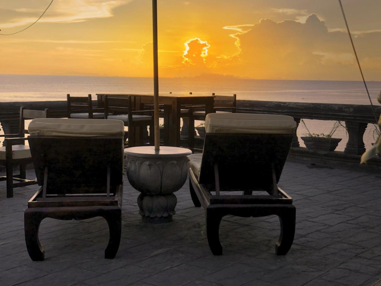 Le Palais Hotel Hat Rin Buitenkant foto