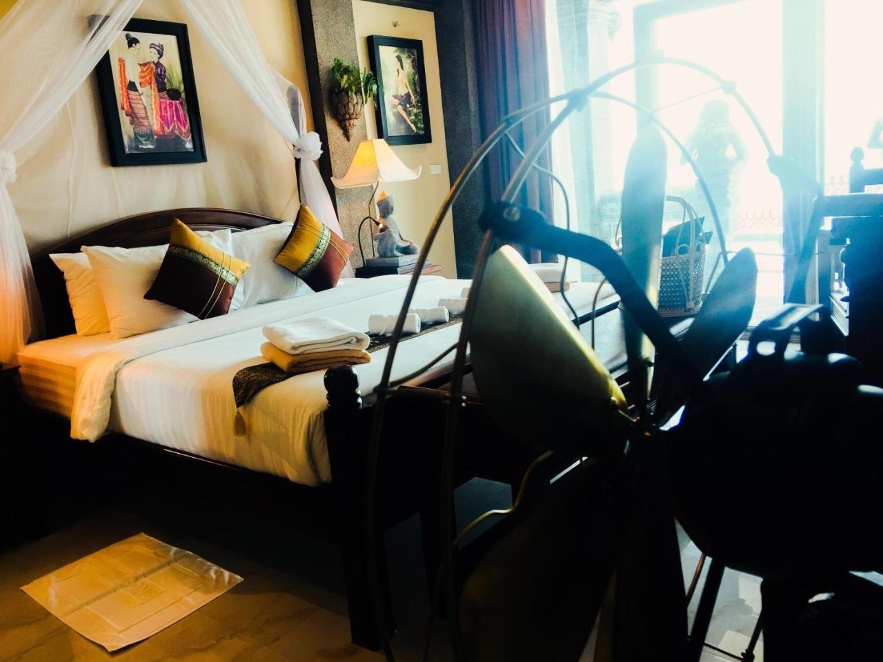 Le Palais Hotel Hat Rin Buitenkant foto