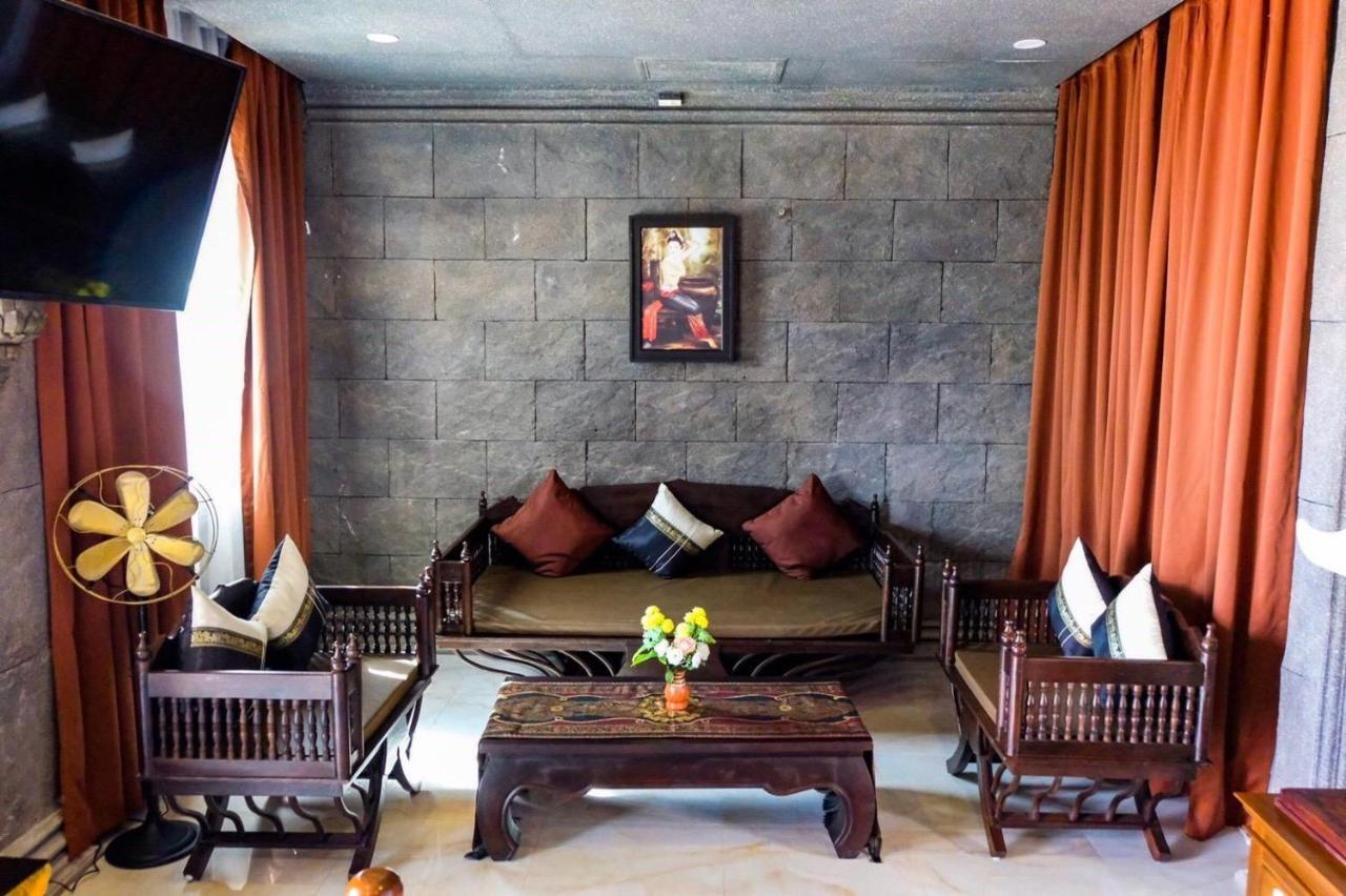 Le Palais Hotel Hat Rin Buitenkant foto